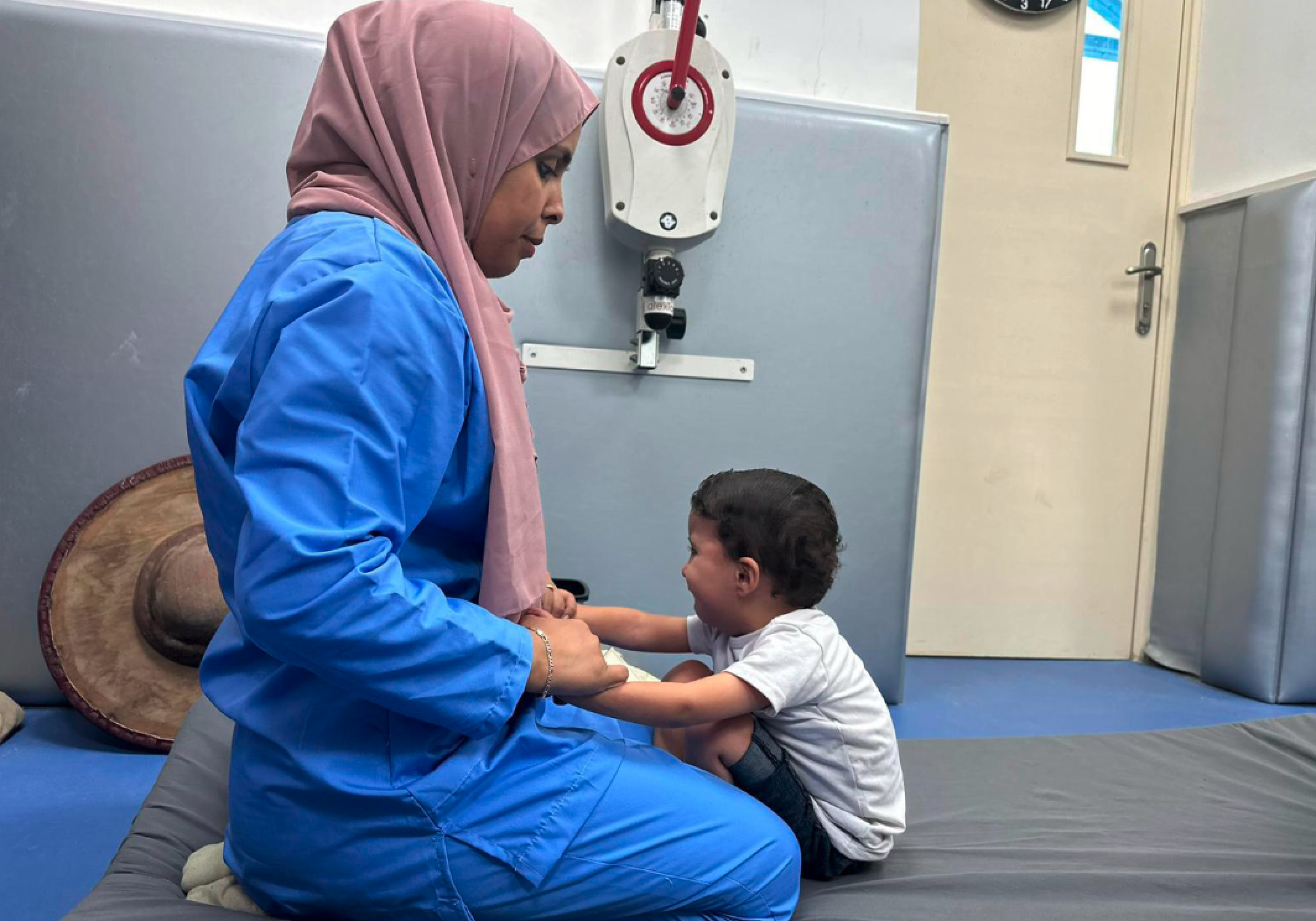 Hospital-Staff-Help-Children